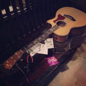 Back on the California coast and back to the circuit. Re-stringing my Taylor Guitars 814ce with Elixir Strings Phosphor Bronze Lights with Nanoweb Coating before a gig in Danville, CA.